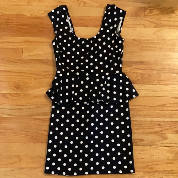 Speechless Dresses & Skirts - 🖐 5 for $15 Small/med Black &white polka dot peplum mini dress
